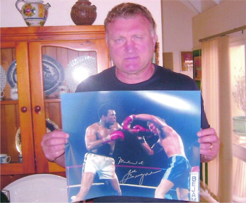 Joe Bugner v Muhammad Ali - Autographed Collectables