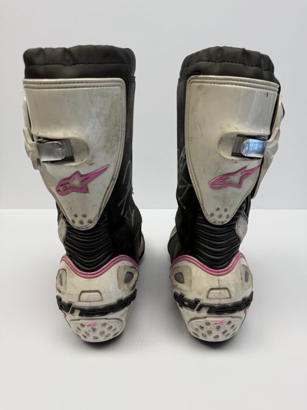 Nicky Hayden 2007 Worn Assen Boots - Image 2